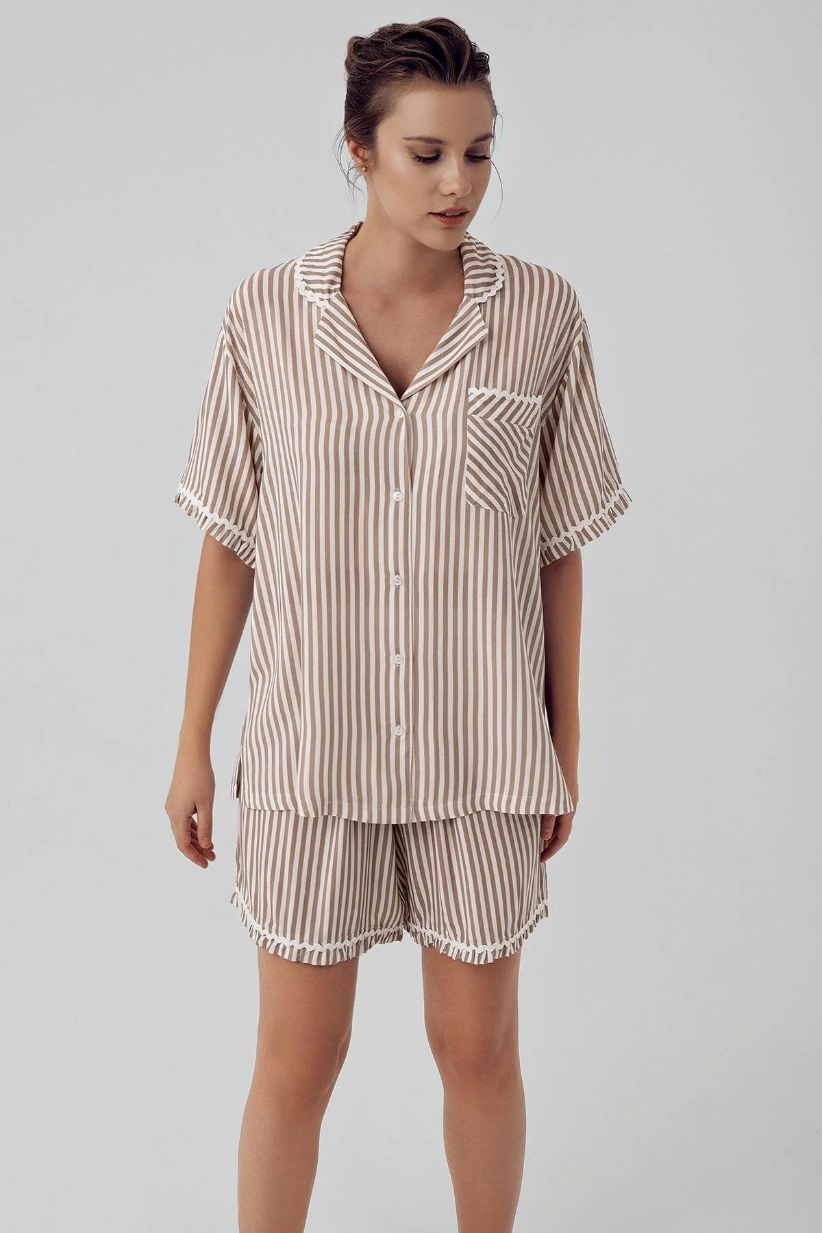 Striped Maternity & Nursing Shorts Set Beige - 16204