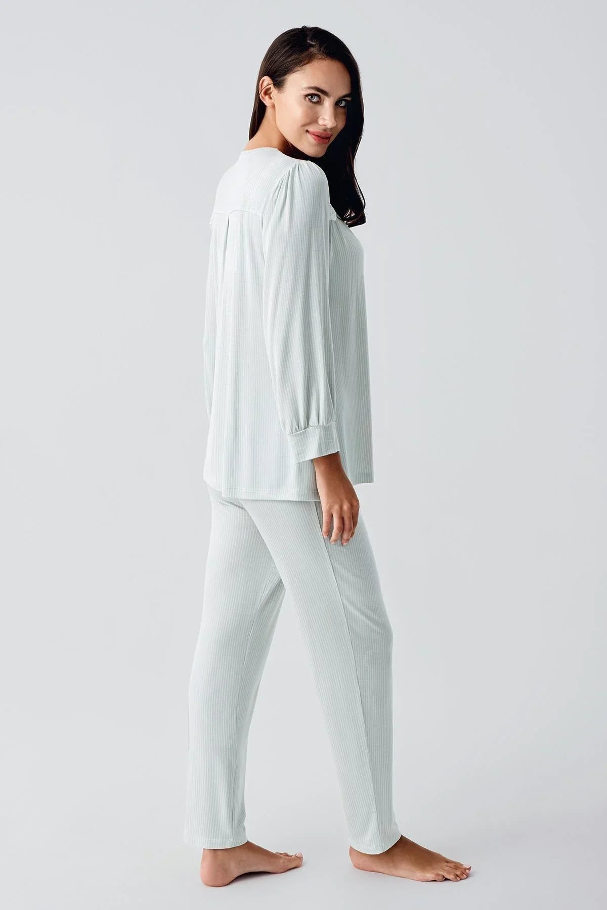 Lace Collar Maternity & Nursing Pajamas Green - 22100