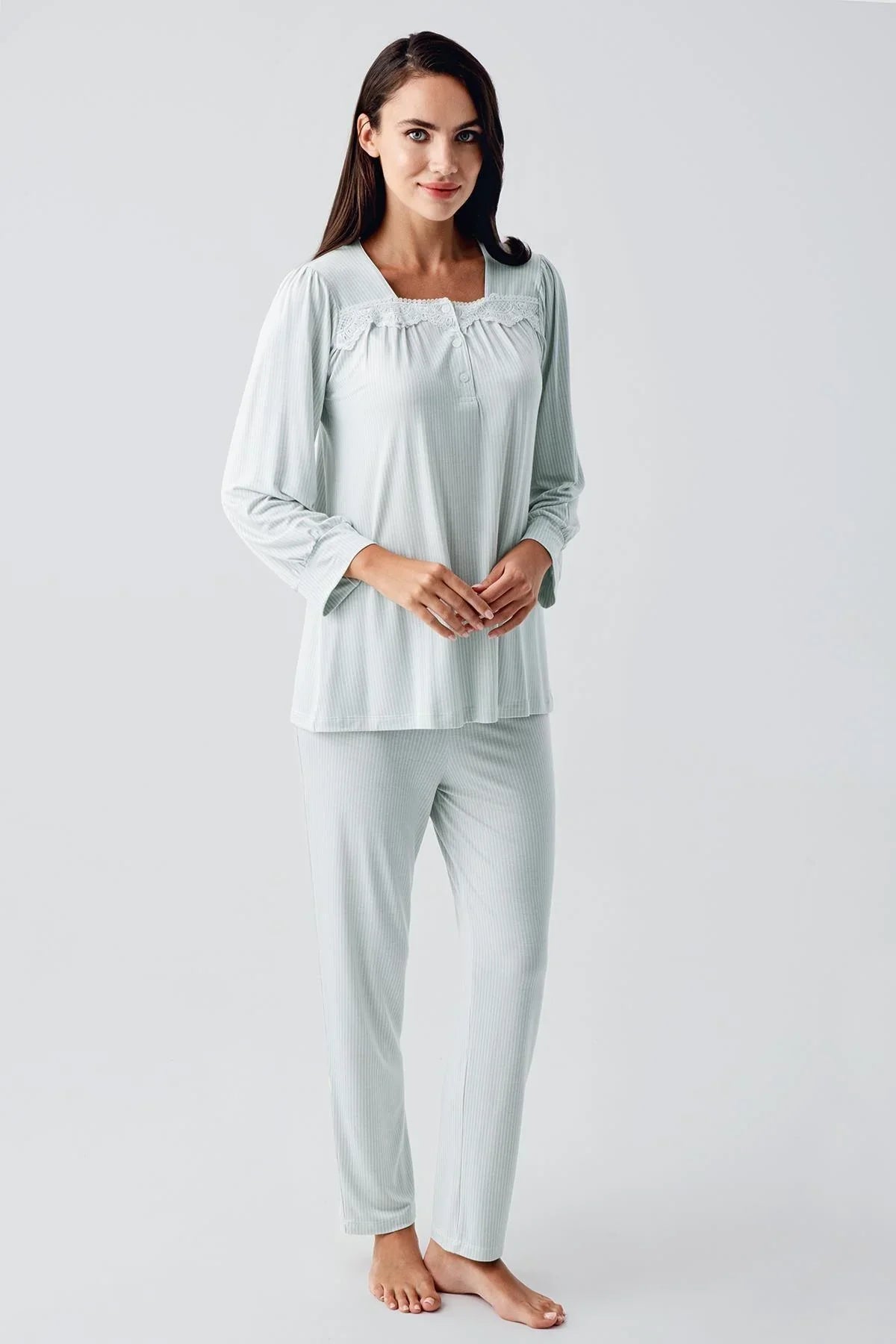 Lace Collar Maternity & Nursing Pajamas Green - 22100