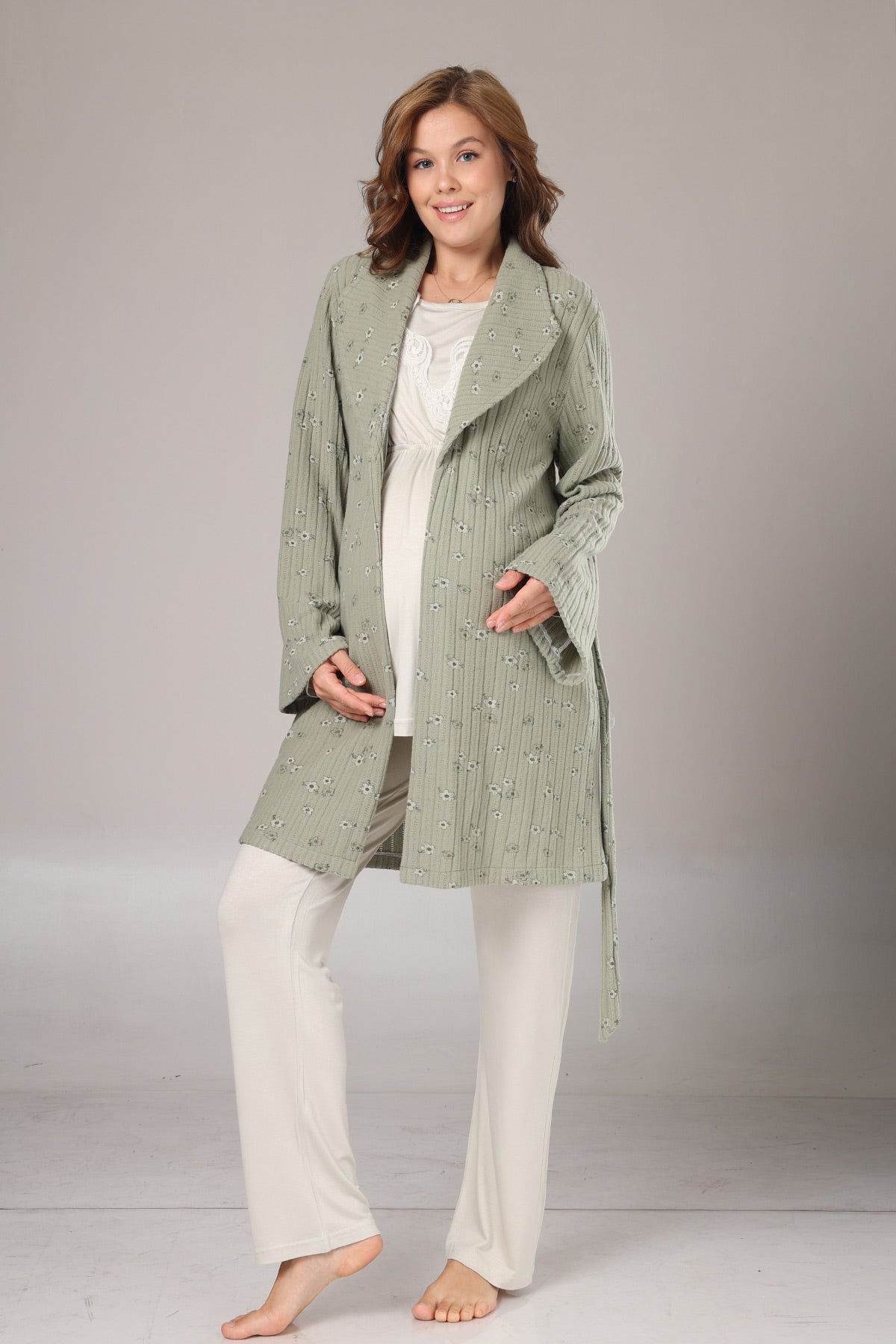 Lacy Double Breasted 3-Piece Maternity-Nursing Pajama & Patterned Robe Set Green - 1003