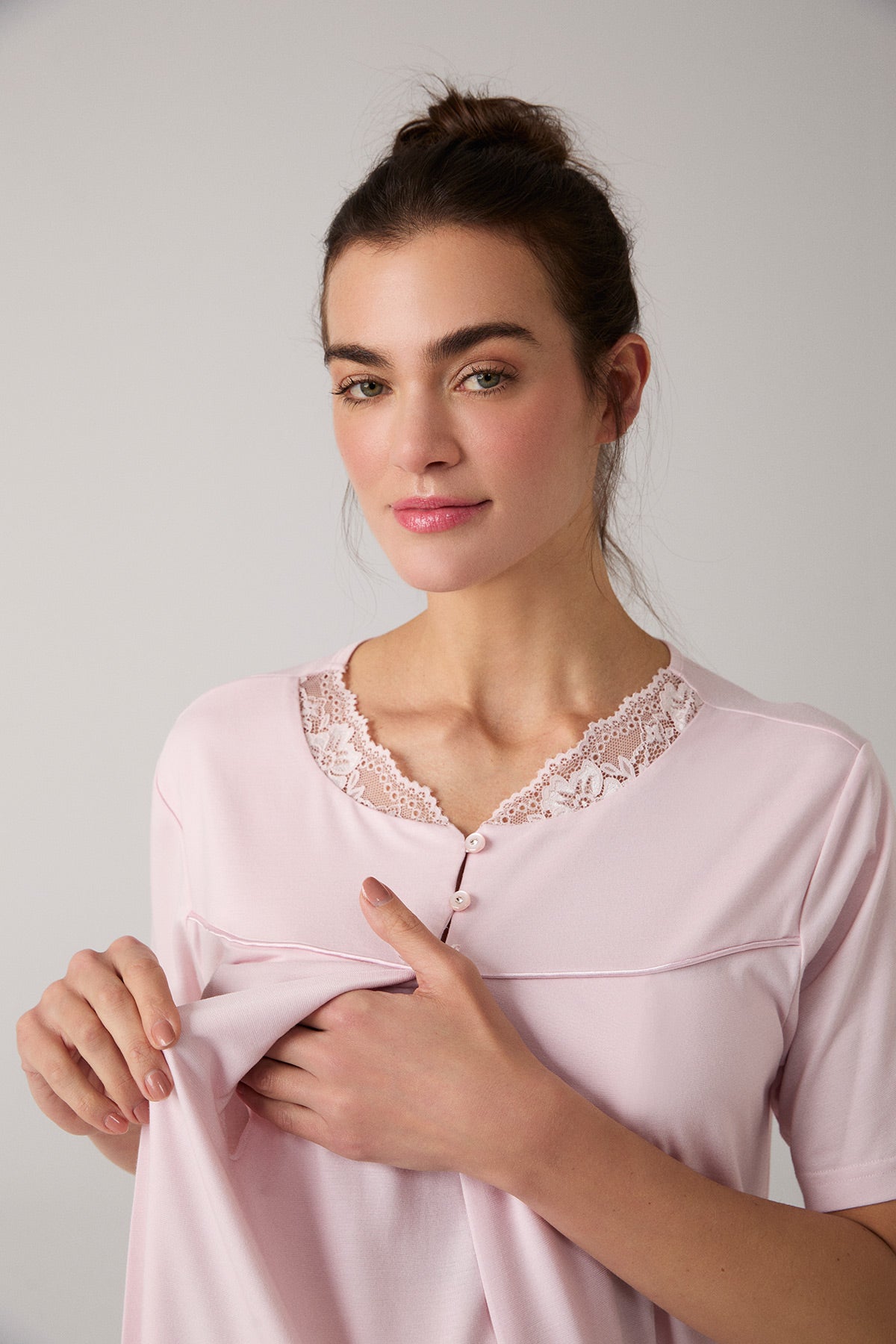 Lacy Hidden Breastfeeding Panel 3-Piece Maternity-Nursing Pajama & Robe Set Powder - 1020