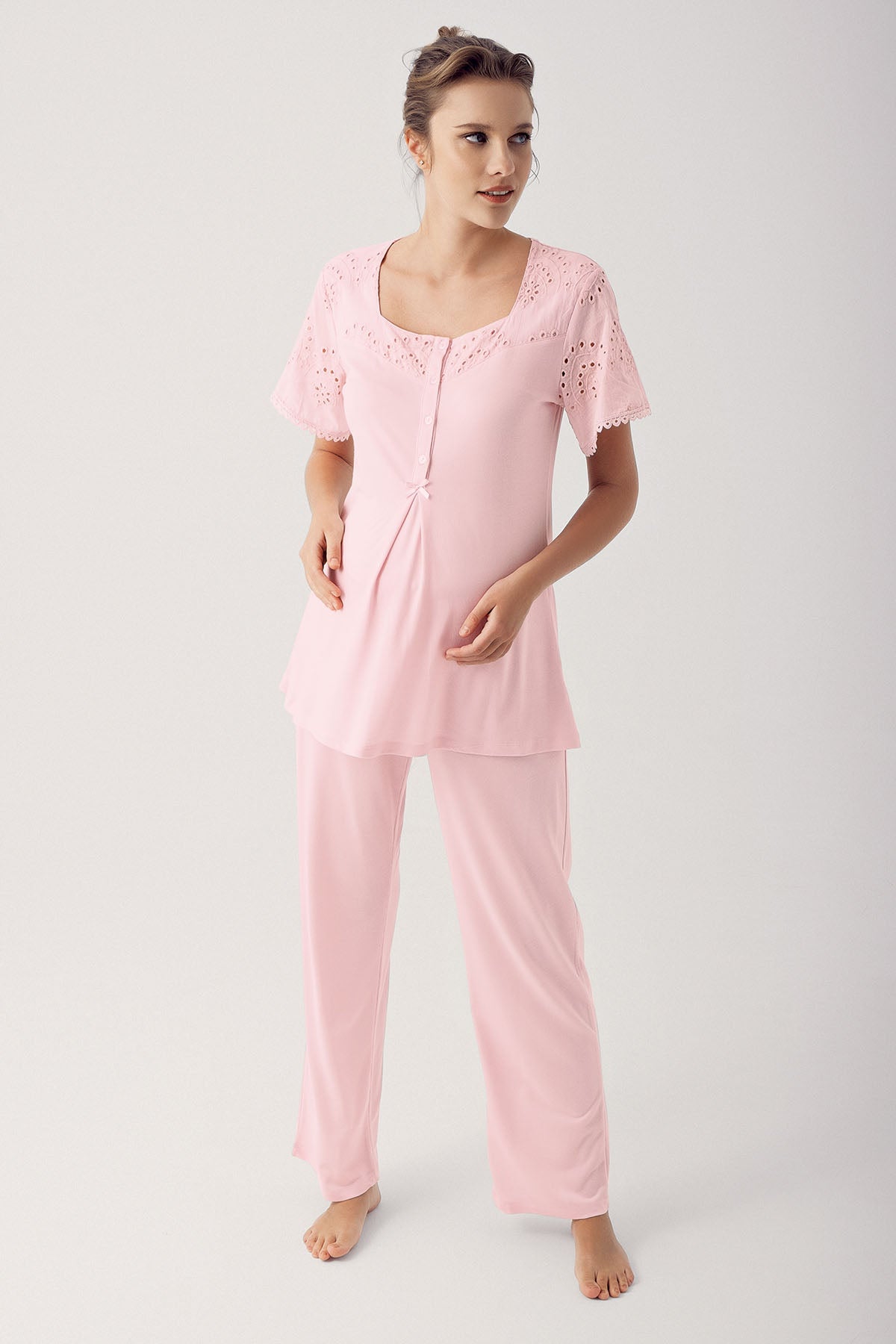 Motif Embroidered 3-Piece Maternity Feeding-Friendly Pajama & Robe Set Powder - S12305