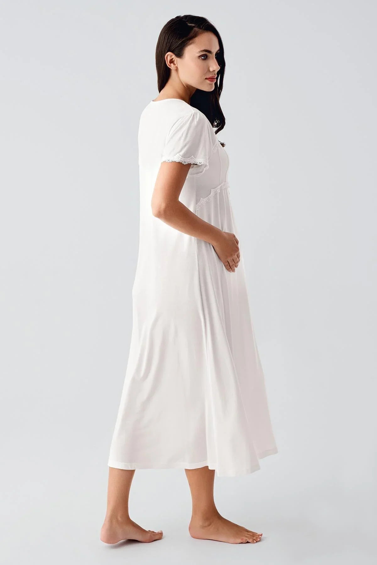Lace Collar Maternity Feeding-Friendly Nightgown & Flywheel Arm Robe Set Ecru - S12401