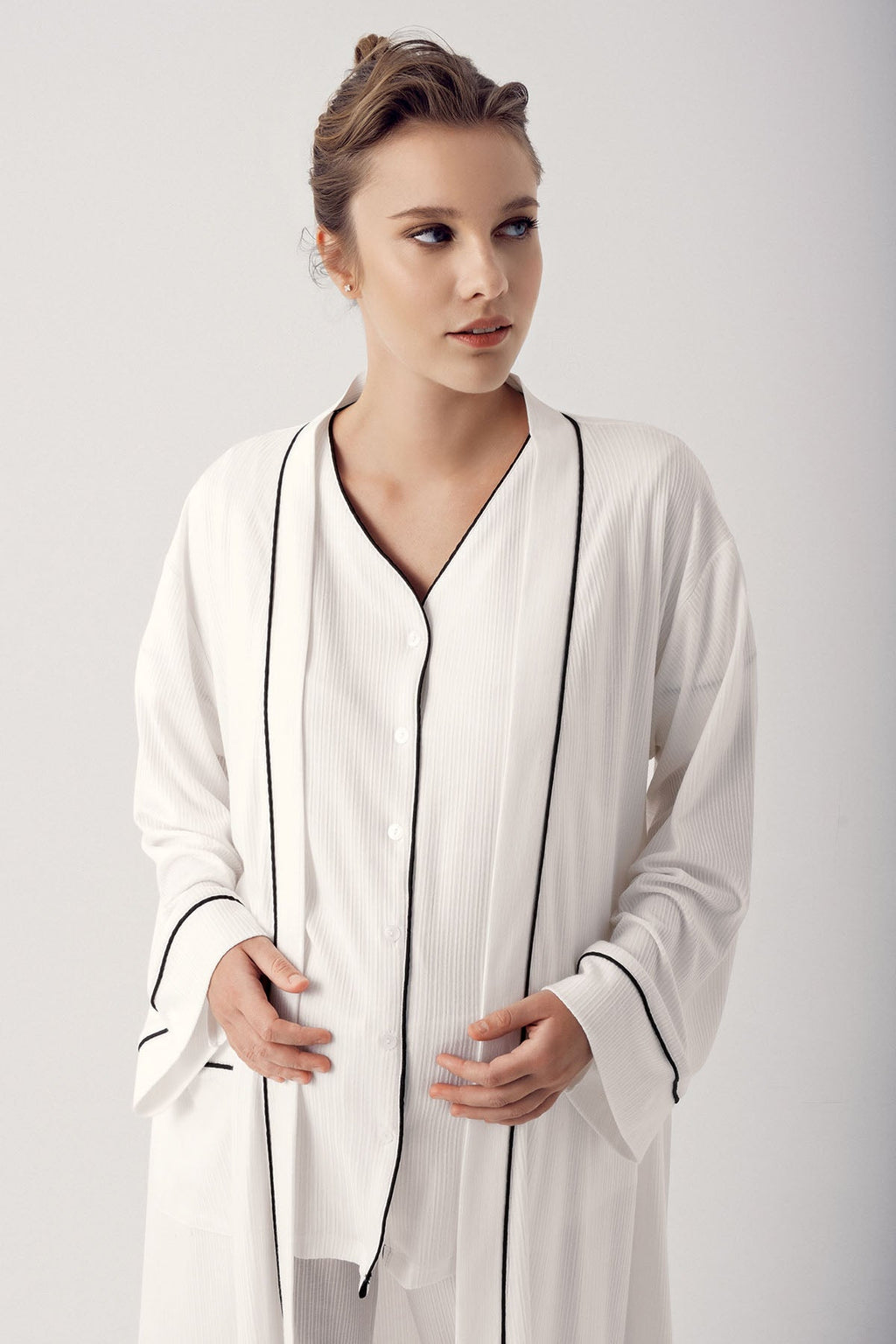 Double Breastfeeding 3-Piece Maternity Feeding-Friendly Pajama & Robe Set Ecru - S14306