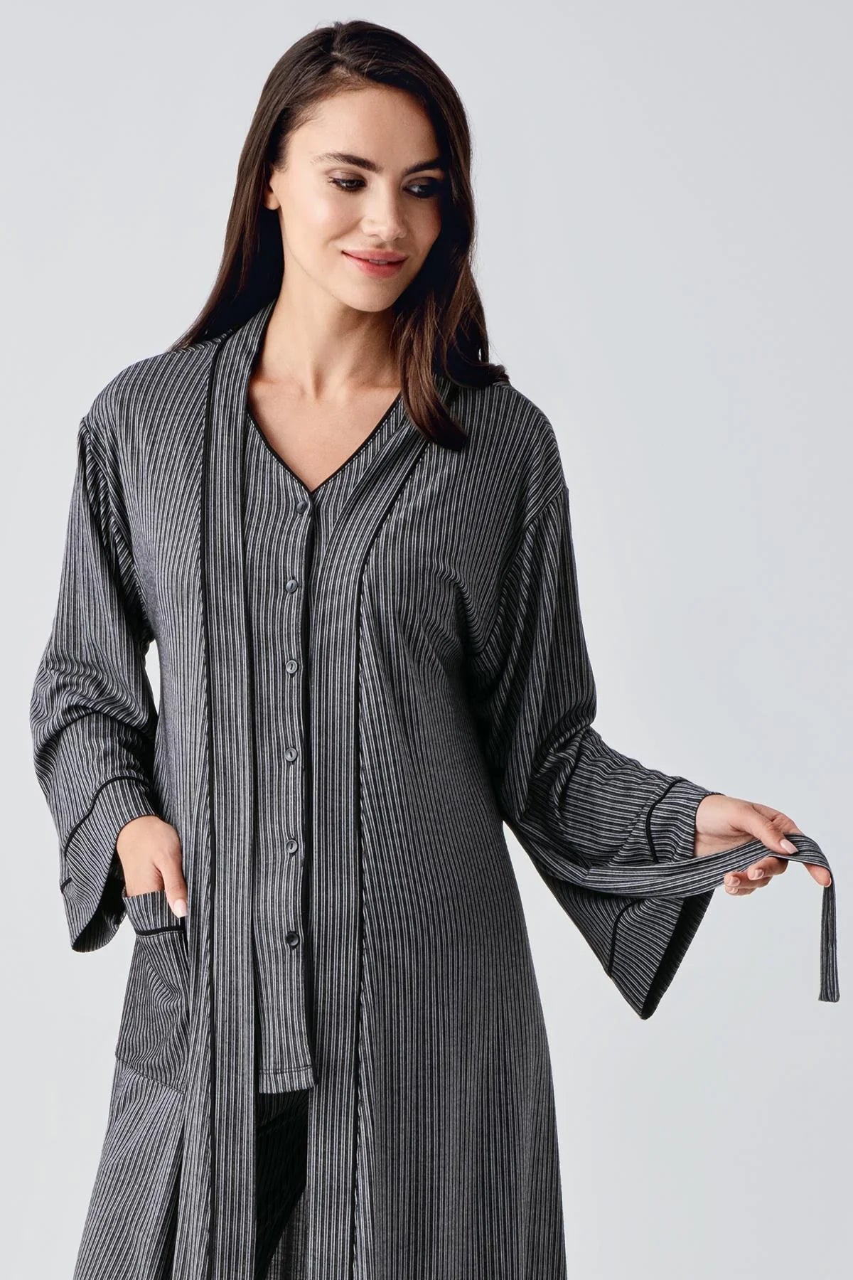 Double Breastfeeding 3-Piece Maternity Feeding-Friendly Pajama & Robe Set Black - S15307