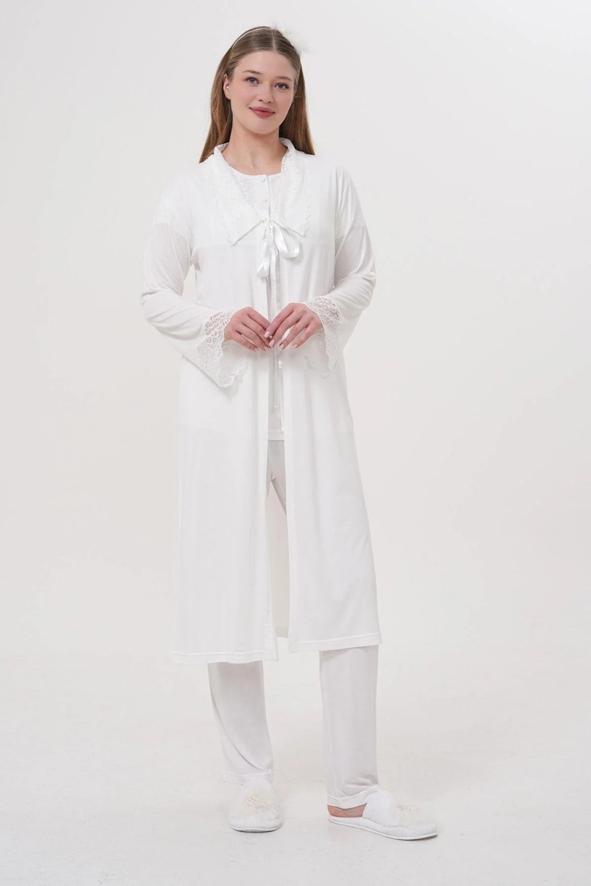 Delicate Lace Collar 3-Piece Maternity-Nursing Pajama & Robe Set Ecru - 1541