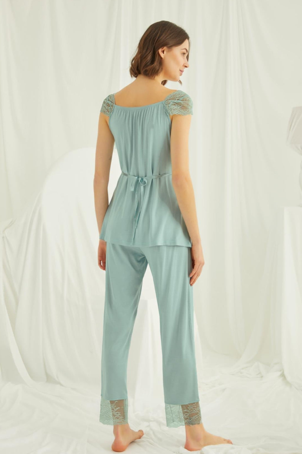 Lace Shoulder 3-Piece Maternity Feeding-Friendly Pajama & Robe Set Green - E18468