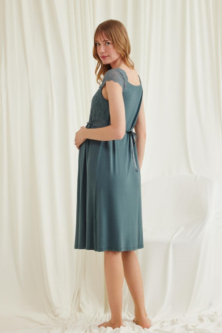 Lace Shoulder Maternity Feeding-Friendly Nightgown & Robe Set Green - E18534