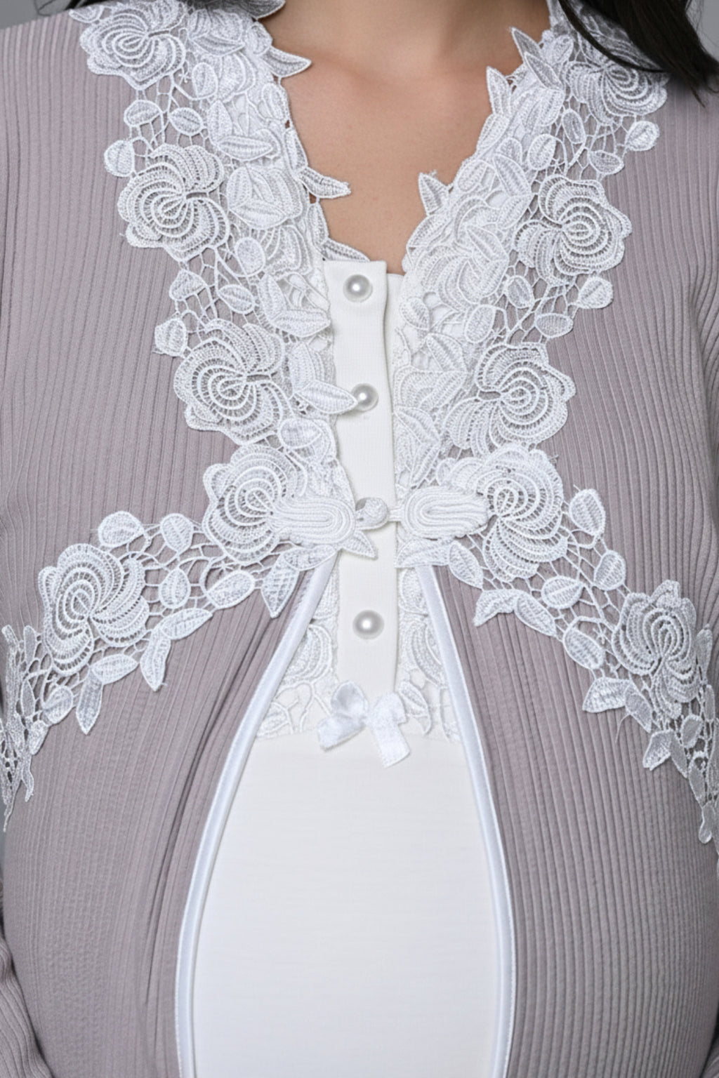 Flowery Lace Collar 3-Piece Maternity-Nursing Pajama & Robe Set Ecru - 24357