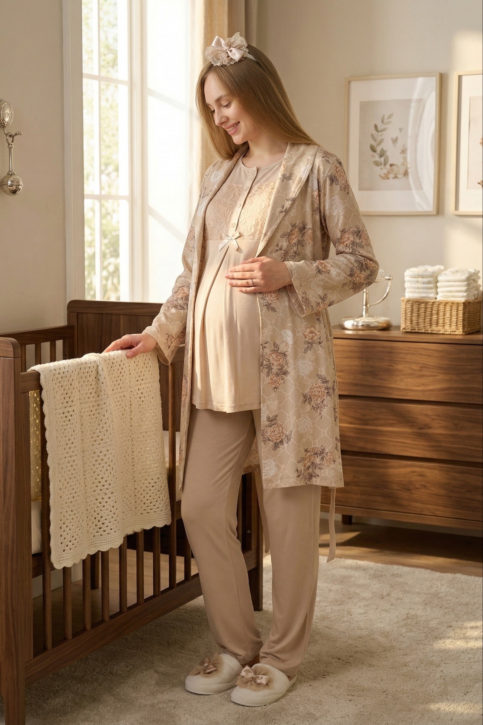 Guipure Collar 3-Piece Maternity-Nursing Pajama & Patterned Robe Set Mink - 3465