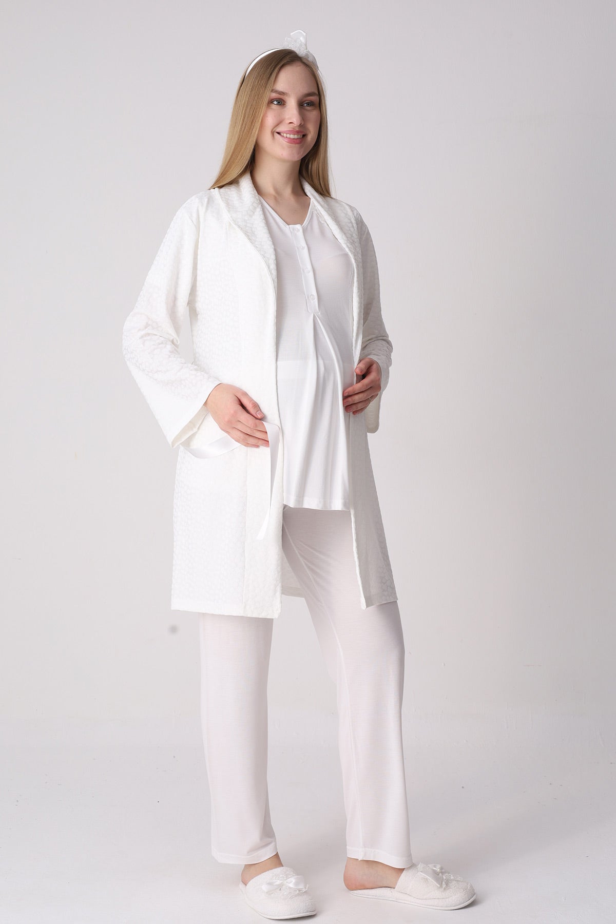 Elegant Lace Detailed 3-Piece Maternity-Nursing Pajama & Jacquard Robe Set Ecru - 3477