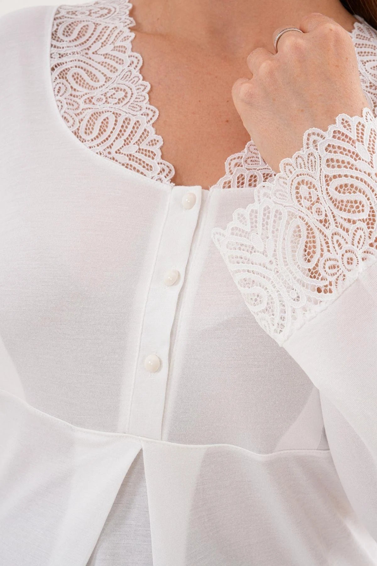 Lace Sleeve and Collar Maternity & Nursing Pajama Set Ecru - 5808