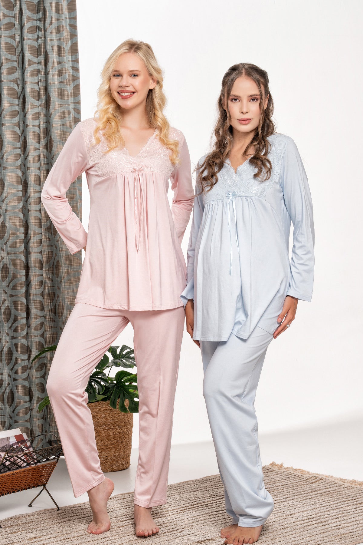 Lace Collar 3-Piece Maternity-Nursing Pajama & Polar Robe Set - 5940