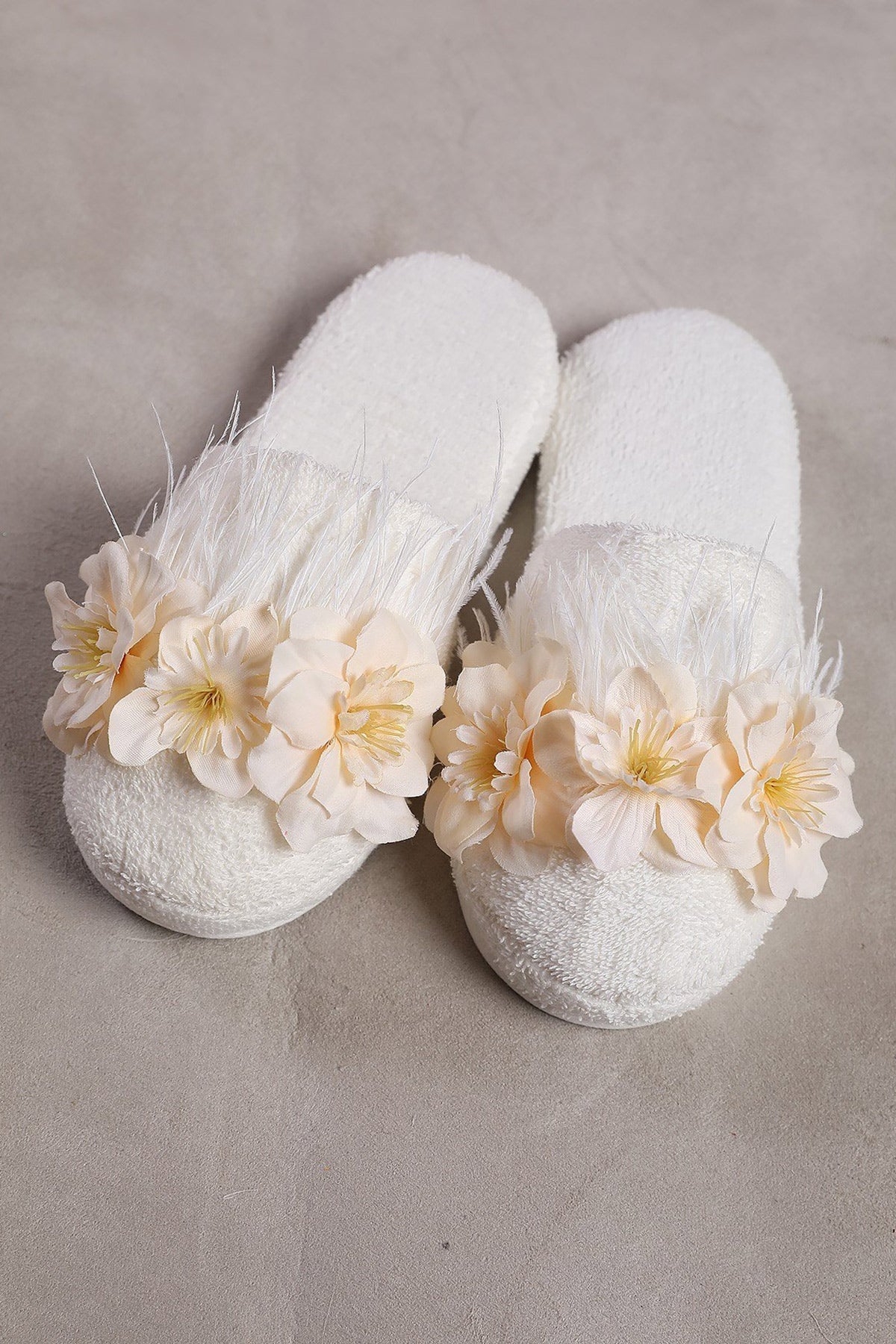 Water Lily Flowered Postpartum And Bride Crown & Slippers Set Ecru - 919504