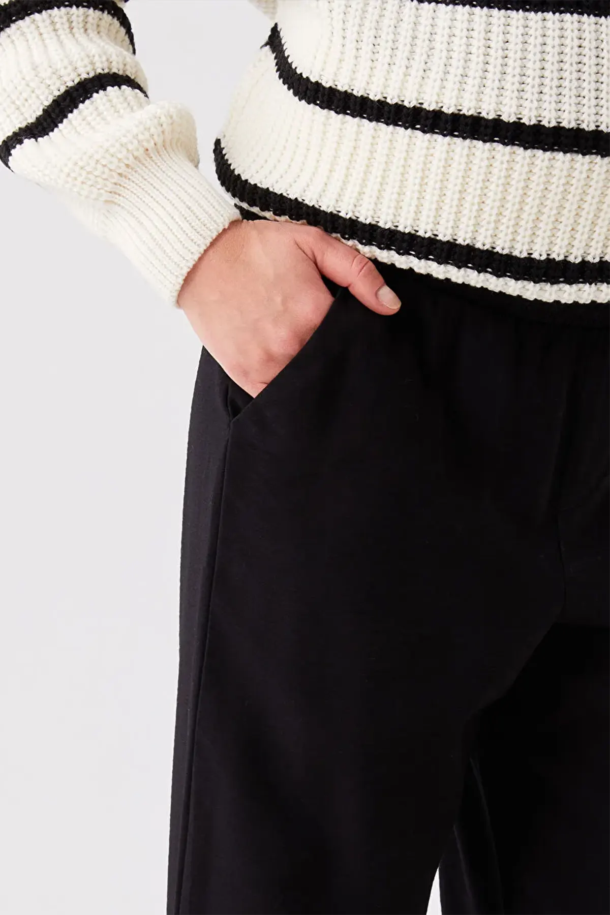 Elastic Waist Straight Wide-Leg Maternity Trousers Black - 8349