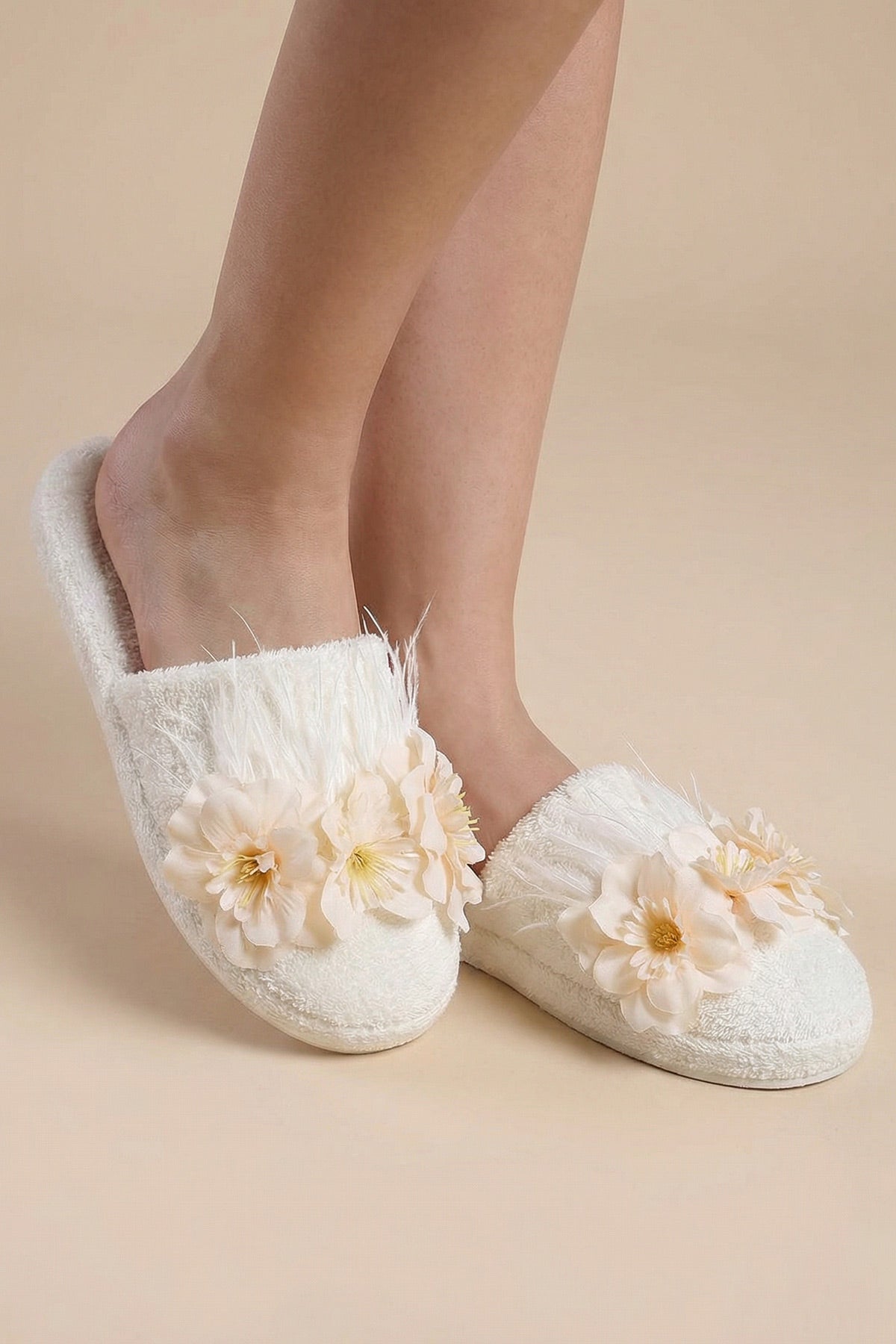Water Lily Flowered Postpartum And Bridal Slippers Ecru - 9504