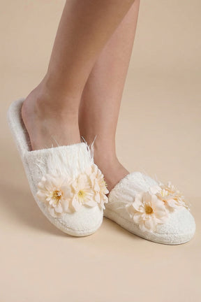 Water Lily Flowered Postpartum And Bridal Slippers Ecru - 9504