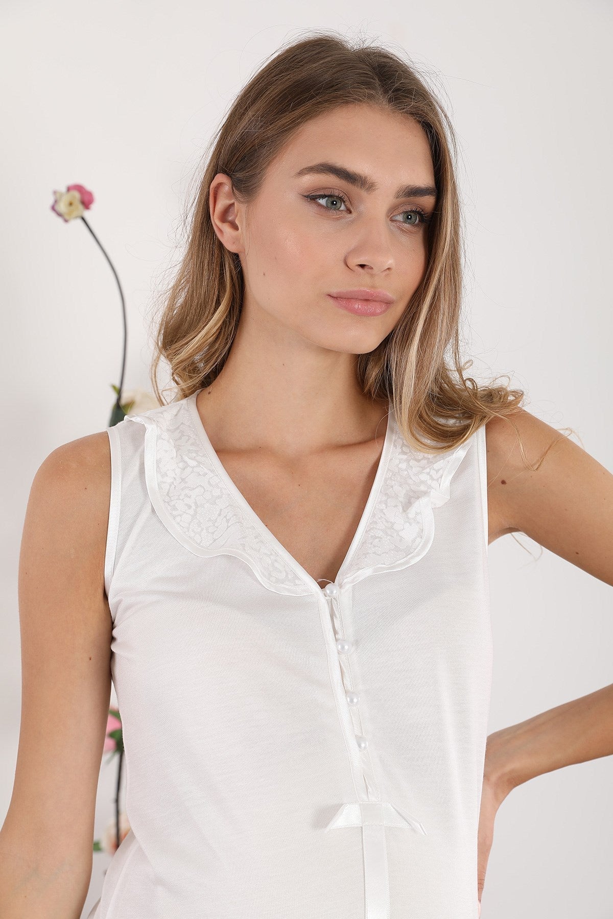Lace Detailed Maternity Feeding-Friendly Nightgown & Robe Set Ecru - N2442