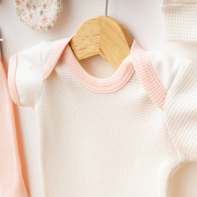 Flower Themed Waffle Hospital Outfit 10-Piece Set Newborn Baby Salmon (0-6 Months) - S001.2106.8